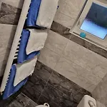 Azra Apartment *