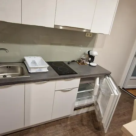 Apartment Azra